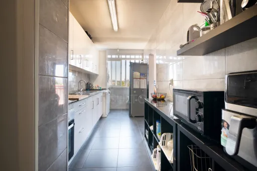 Apartamento T3 na  Baixa da Banheira
