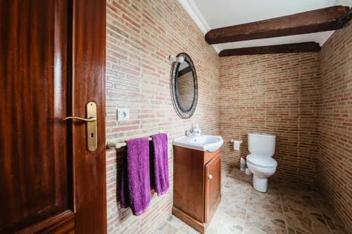 Moradia T5 com 2 Anexos em Terreno com mais de 1.400 m²