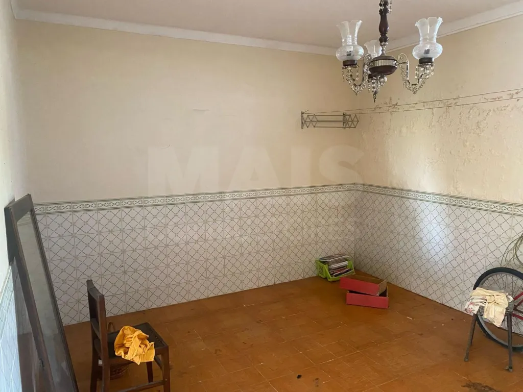 Moradia T2 em Cortiçois