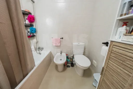 Apartamento T2 no Centro com Garagem e Estacionamento