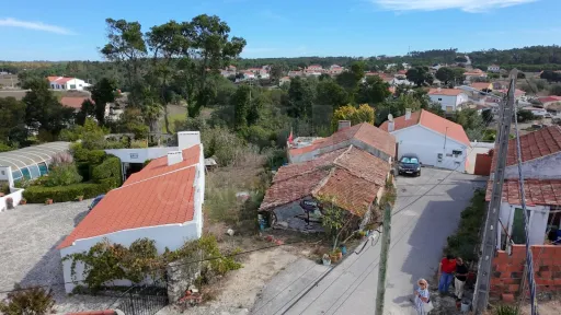 Terreno com Potencial de construção no  Nadadouro