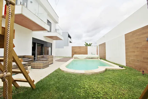 5 bedroom detached house in Alpriate - Vialonga
