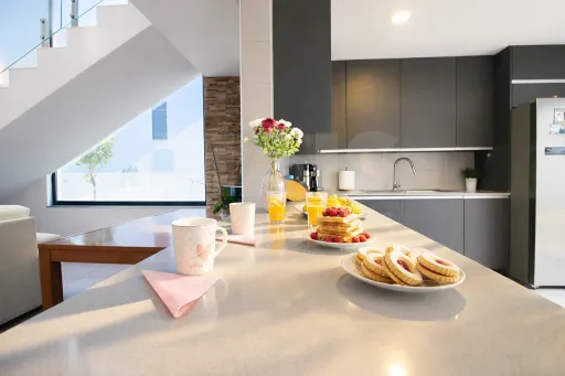 Moradia T5 de Luxo com Piscina a 15 Minutos de Lisboa