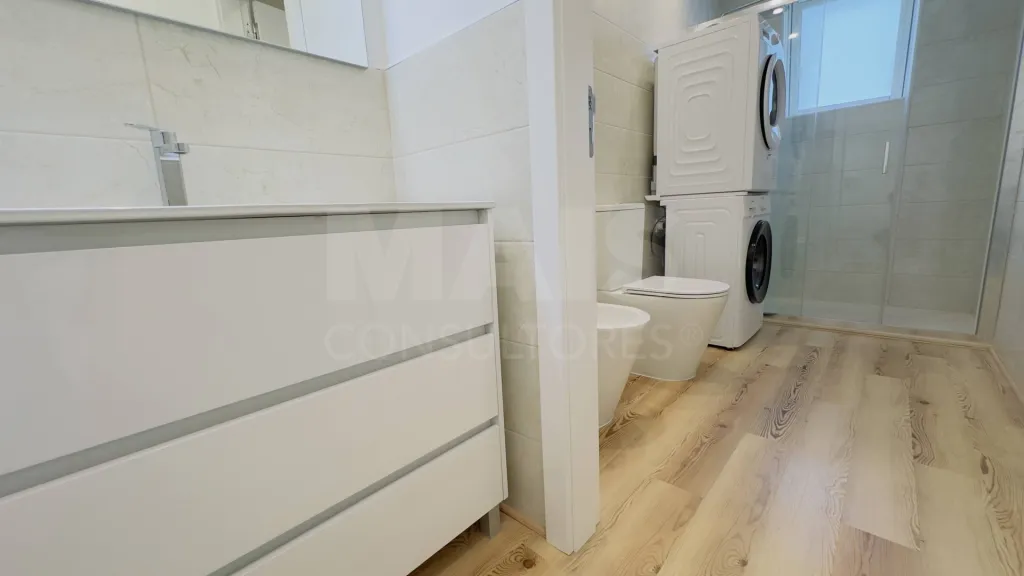 Fully Renovated 4-Bedroom Apartment | Downtown Lourinhã | Space, Elegance, and Comfort