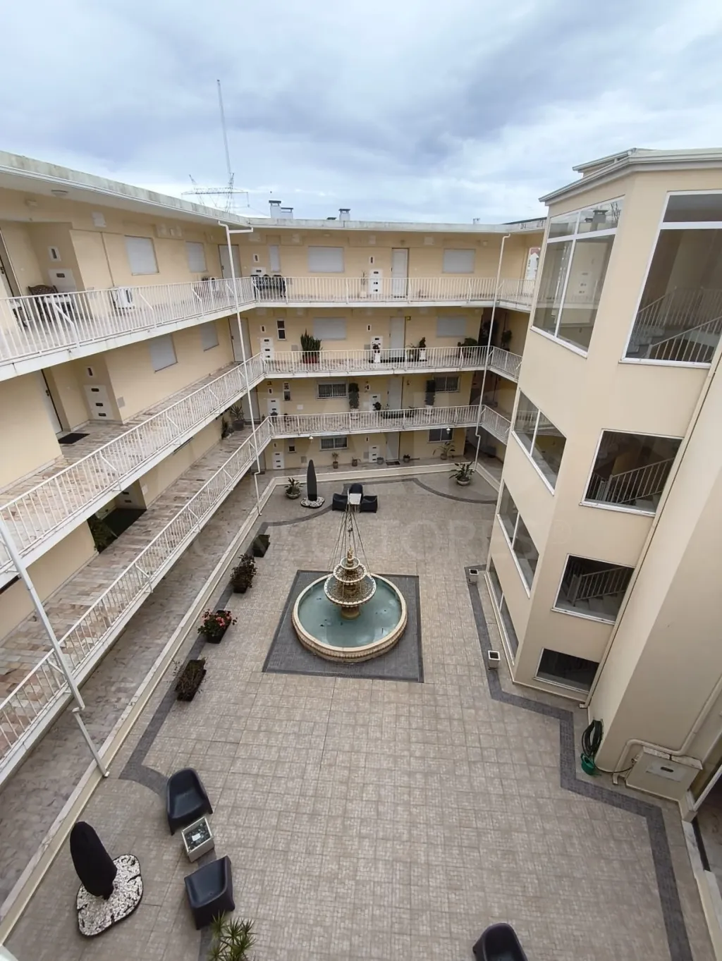 3-bedr. apartment in gated community in Porto Alto / Samora Correia