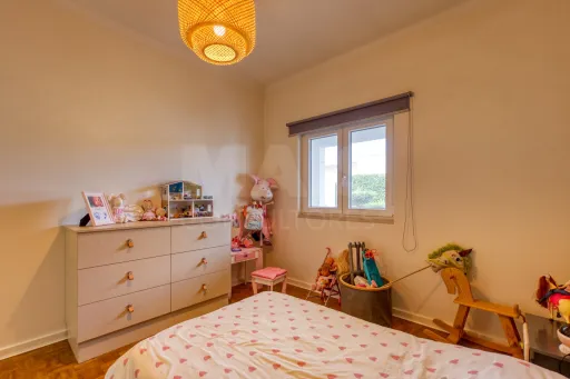 Moradia T3 Remodelada, Pronta a Habitar, com Ginásio, Anexo e Jardim