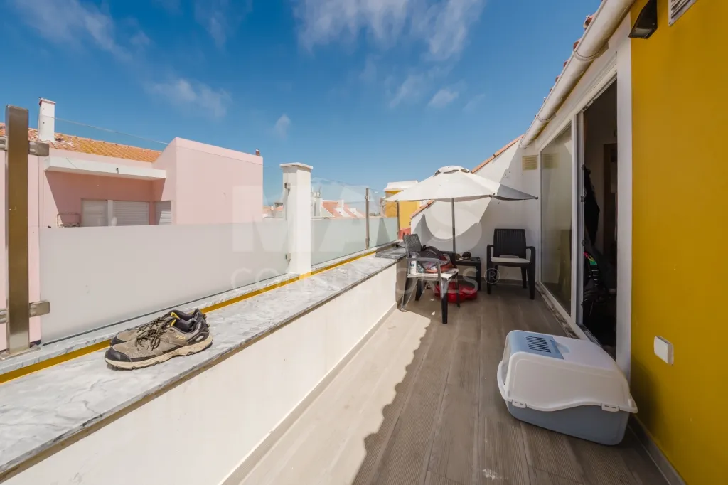 Investment property in downtown Peniche