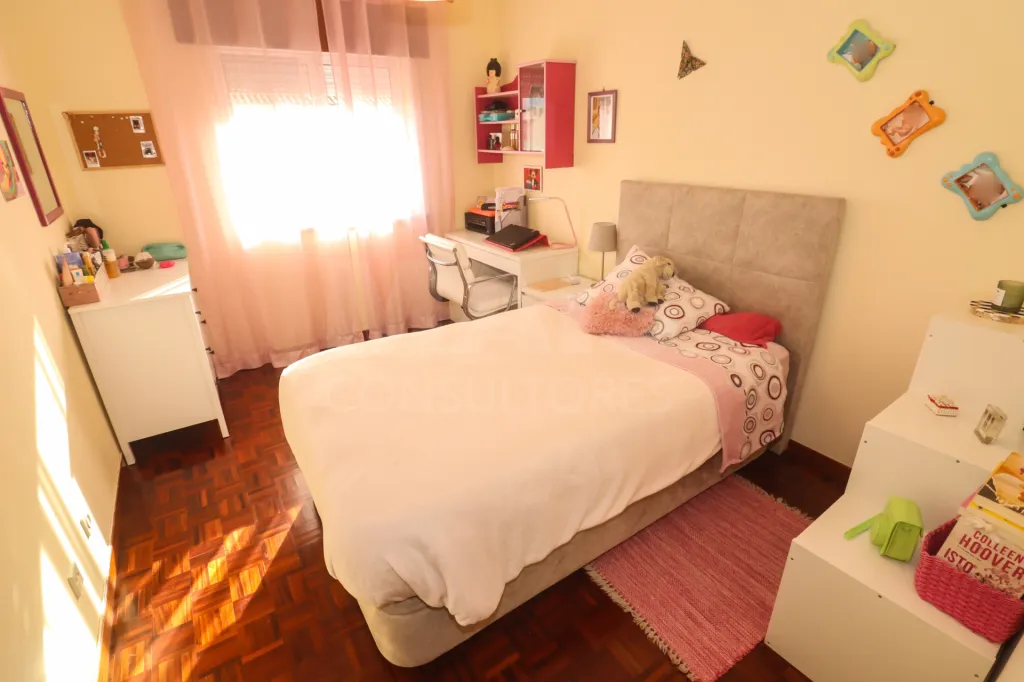Apartamento T3 em Alhandra