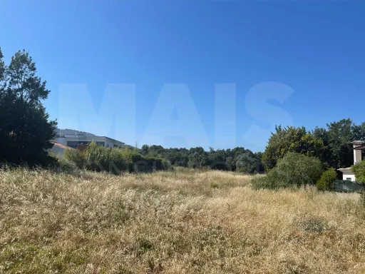 Land with Contemporary Architecture Project in Beloura Sintra