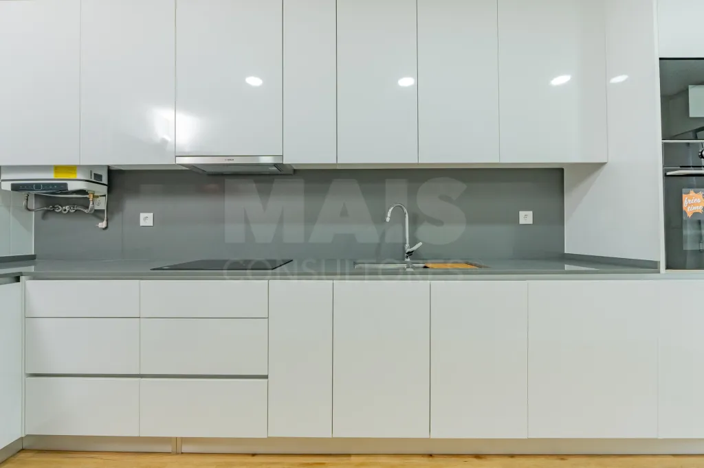 Apartamento T3 totalmente remodelado | lugar de parqueamento, na Quinta da Piedade – Póvoa de Santa Iria