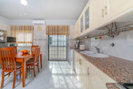 Apartamento T2 em Samora Correia
