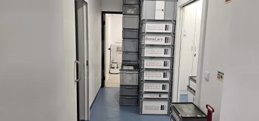 Armazém ou Escritório Serviços em Alfragide com 100m2