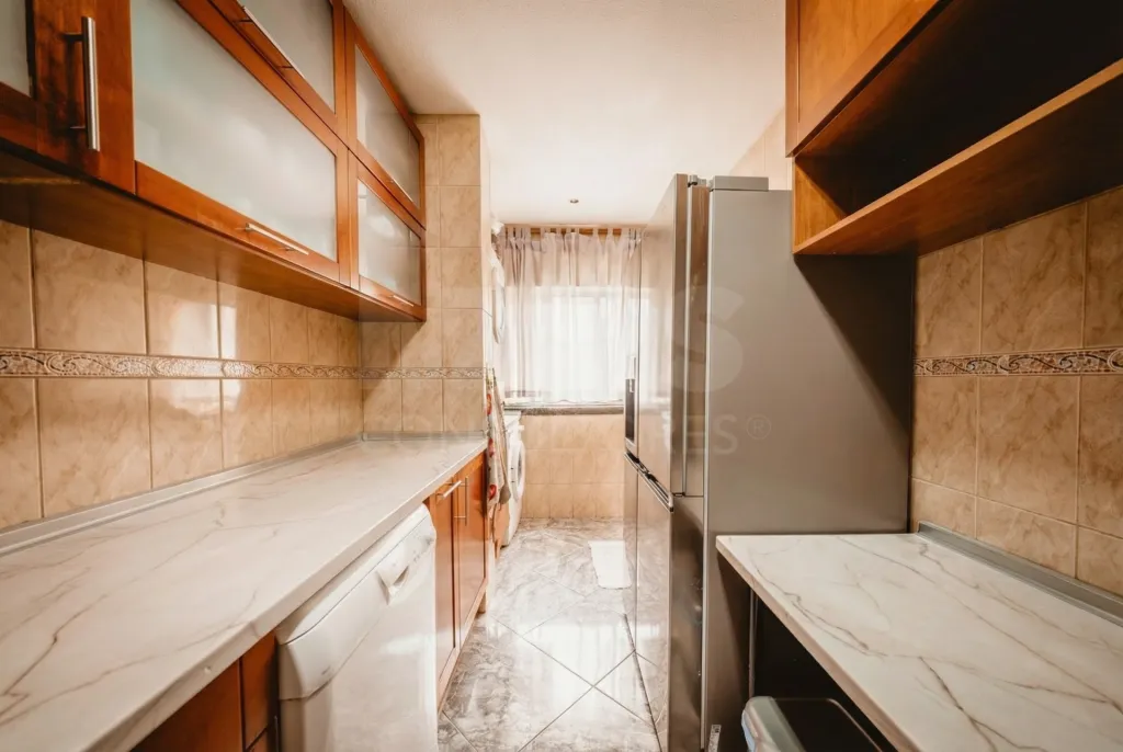 Apartamento T3 - Santo António dos Cavaleiros - Zona do Hospital Beatriz Ângelo
