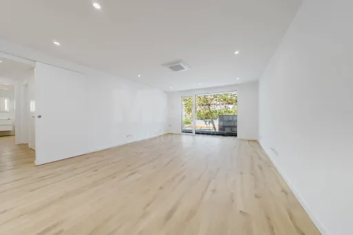 Apartamento T2 na Nazaré c/ 2 lugares de garagem