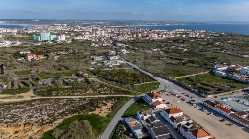 Terreno 6.000m2 com vista mar em Peniche