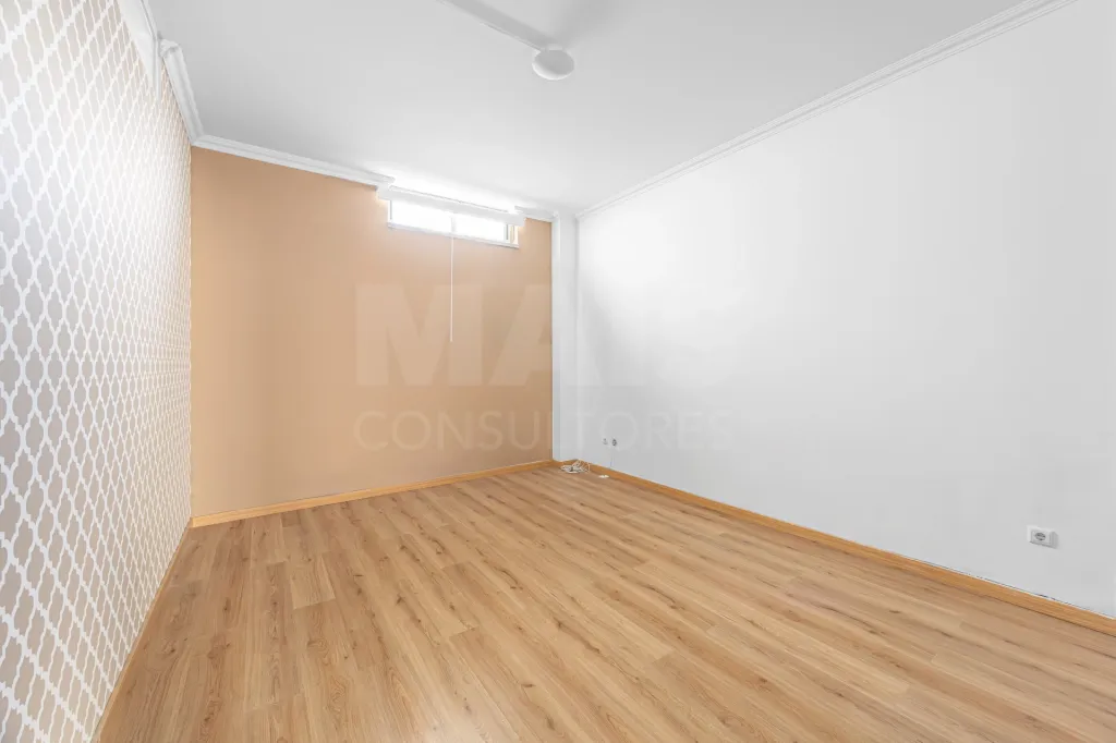 Atelier com 70m2 | Quinta do Barnabé, Alenquer