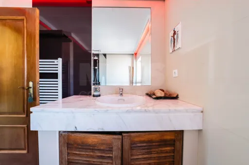 Moradia T5 em Lourinhã com Vista Mar, Piscina Aquecida e Jardim