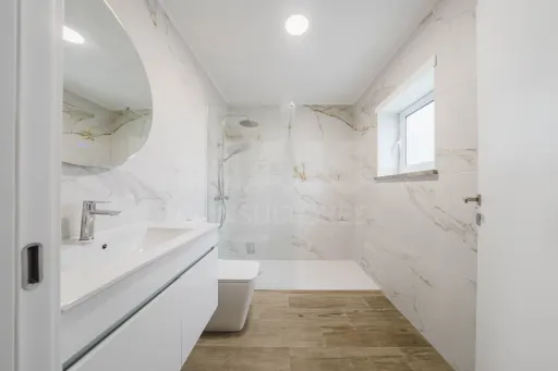 Moradia T3 Nova com Piscina