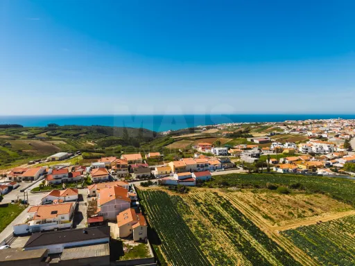 Viva entre o campo e o mar – T3 luminoso na Lourinhã