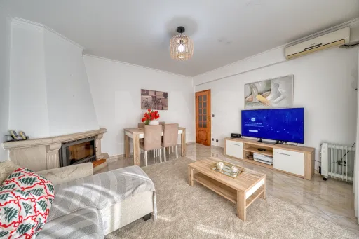 Apartamento T3 com Box e arrecadação, no Entroncamento – Excelente Localização