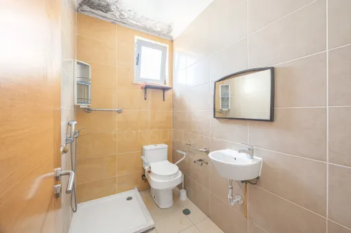 Atelier com 99 m² e logradouro | Quinta do Barnabé, Alenquer