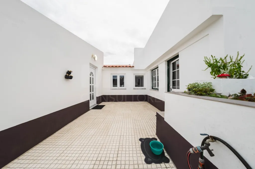 Moradia T1+1 | espaço exterior | terraço | garagem