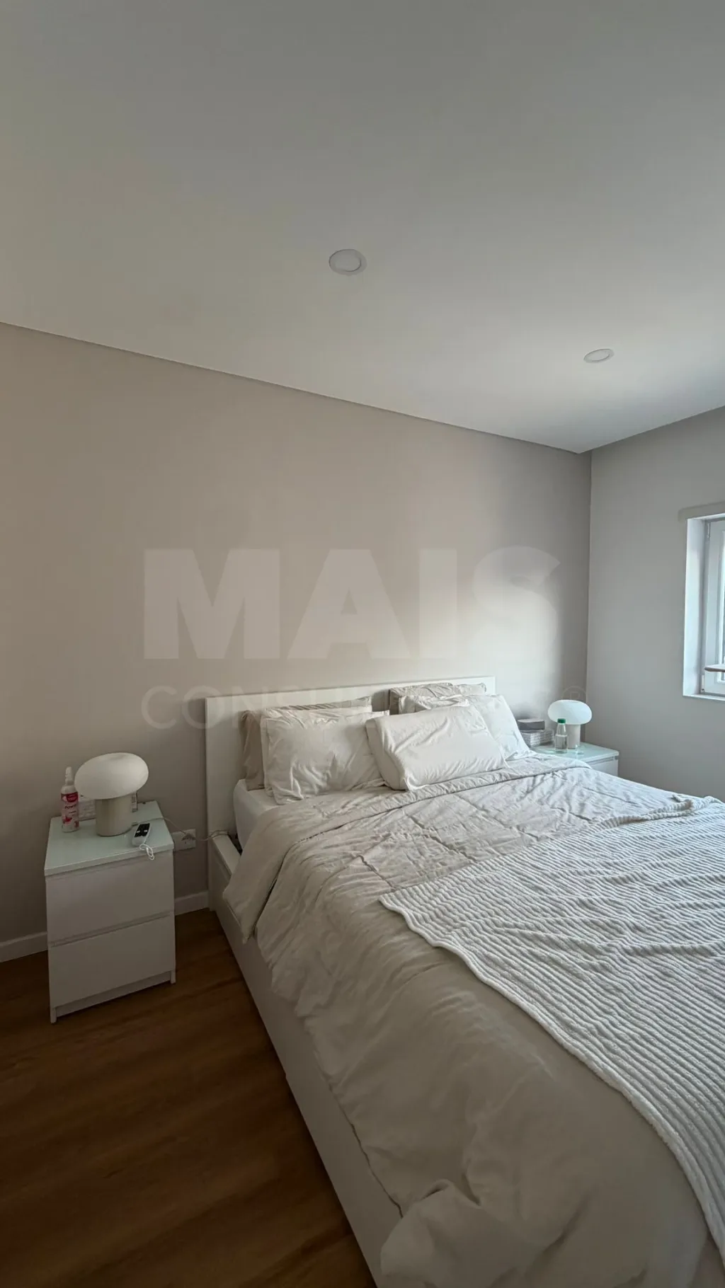 Apartamento T2 Remodelado no Centro do Cadaval