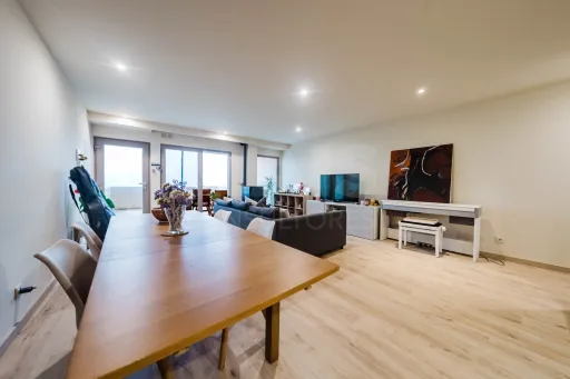 Apartamento T2 com terraço em condomínio privado perto da praia – Honeysands Residences, Areia Branca