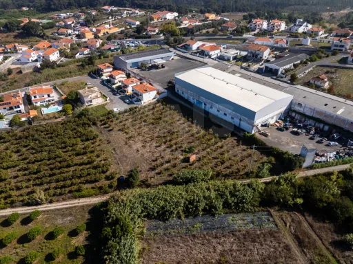 Terreno c/ 4.055m2 c/ viabilidade de construção nas Gaeiras