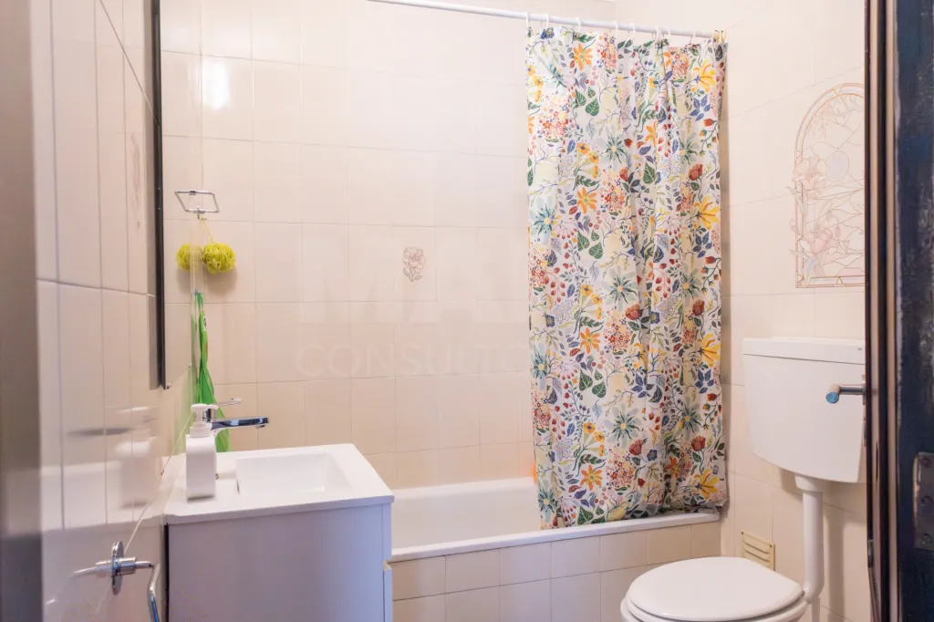 T2+2 Duplex com garagem, terraços e vista desafogada | Avenal – Caldas da Rainha