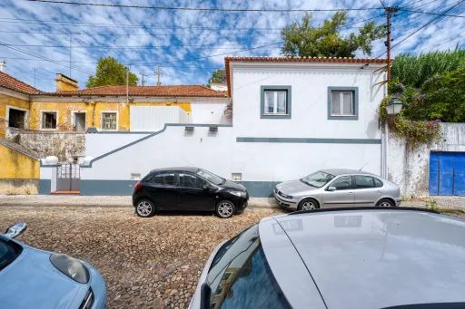 Moradia T3 renovada centro de Coruche