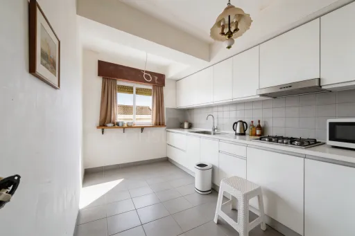 Apartamento T2 Renovado em Peniche – Oportunidade de Investimento!