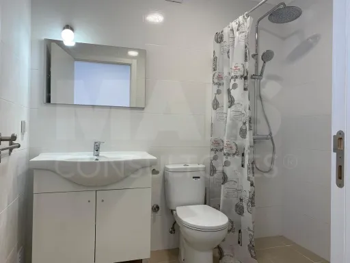 Oportunidade rara: Alojamento Local com vista mar e alta rentabilidade T11
