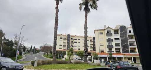 Armazém ou Escritório Serviços em Alfragide com 100m2