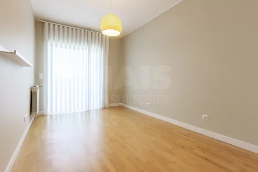 Apartamento T3 + Box