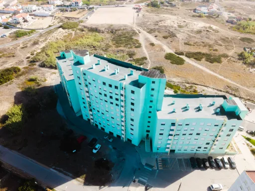 Apartamento T3 em Peniche com 110 m², perto do centro e da Universidade