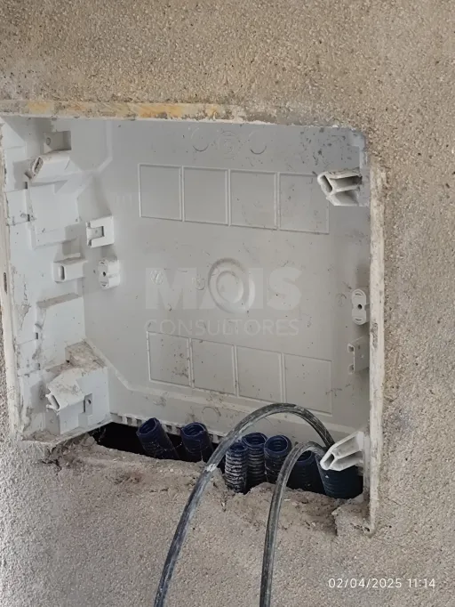 Moradia T1 Parcialmente Remodelada no casal das Andorinhas - Dois Portos
