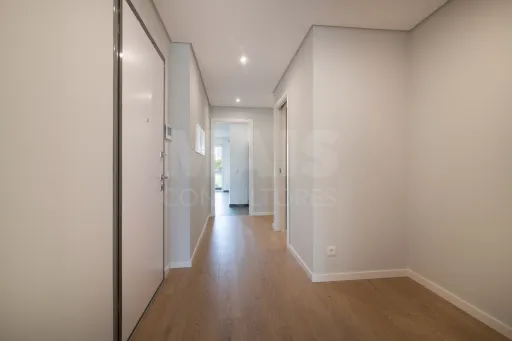 3-Bedroom Apartment in Quinta das Marianas