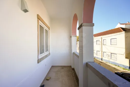 Apartamento T3 Renovado na Cova da Piedade