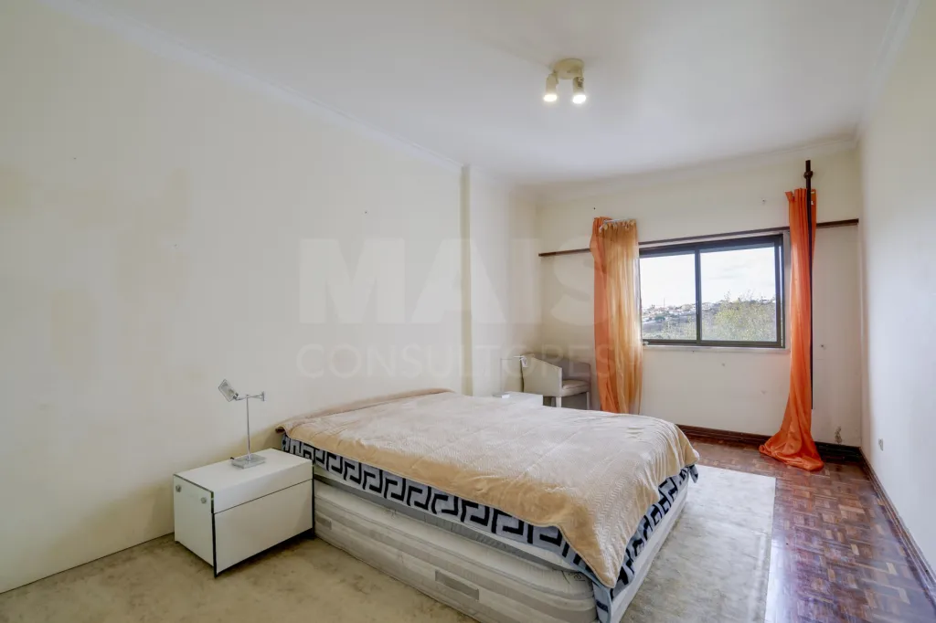 Apartamento T4  Massamá na Praceta Cesário Verde