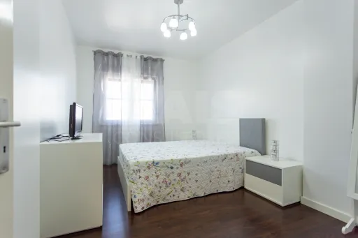 Apartamento T2 com garagem em Salvaterra de Magos