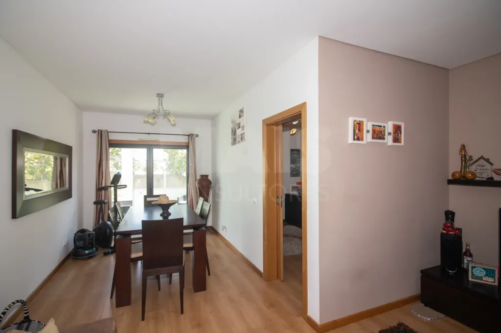 Apartamento T3 com Terraço