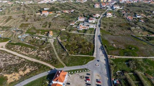 Terreno 6.000m2 com vista mar em Peniche
