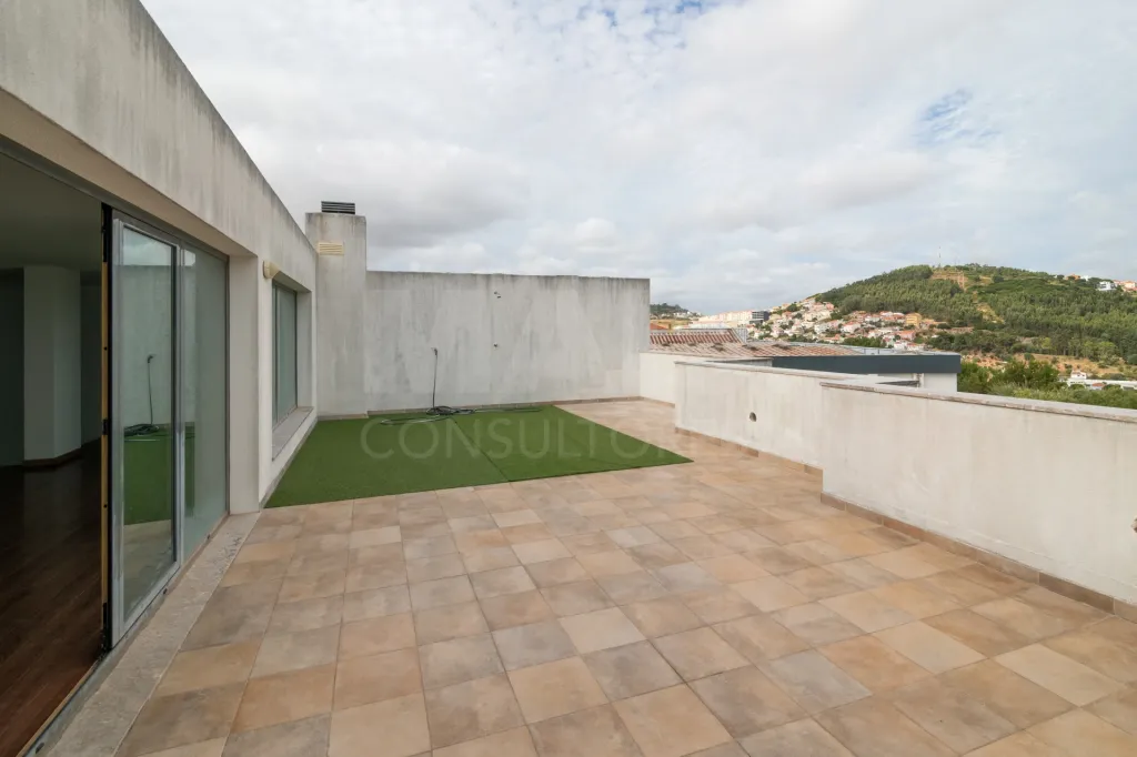 Moradia T4 no Bairro do Trigache Norte