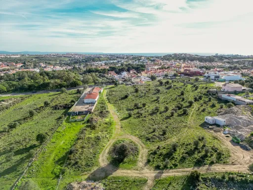 Terreno urbano com 4.880m2 em Alcabideche