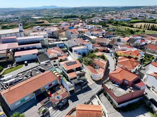 2-Bedroom + 1 Apartment in a Townhouse with a Terrace, Ocean View, Jacuzzi, and Parking!