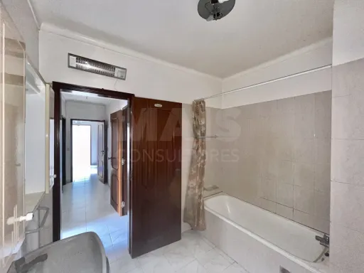 Apartamento T2 no centro de Benavente