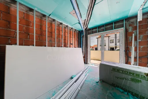 Fração M | apartamento T2 com Varanda e Garagem em Ferrel