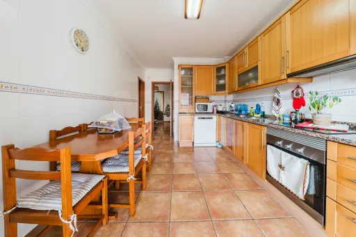 Apartamento T3 C/ Varandas e Garagem, Bombarral