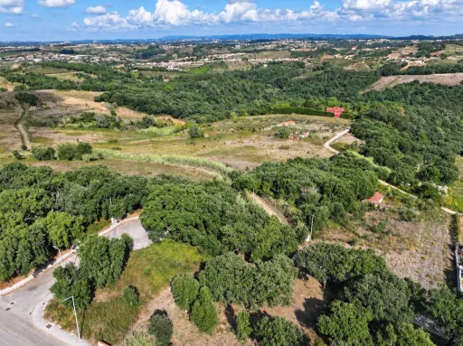 Lote Urbano de 607m2 para Moradia | A-dos-Negros, Óbidos